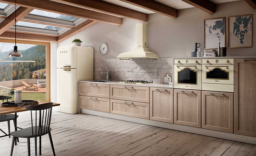 Smeg Hausgeräte, Kühlschrank, Mikrowelle, Backofen und Dunstabzugshaube in offwhite / elfenbein - Die Küchenwelt Thomas Brag in Duisburg und Bocholt